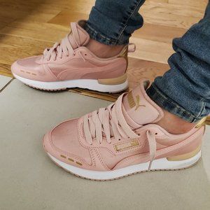 Pink/gold puma sneakers